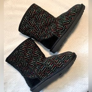 Girls size 2 rainbow stitch black Uggs